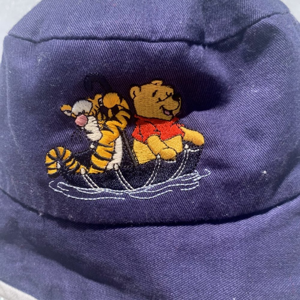 Vintage Winnie the Pooh Bucket Hat 🧢